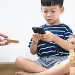 Tips Melindungi Anak Dari Risiko Online